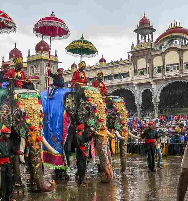 Karnataka, located in southern India, is known for its rich cultural heritage, vibrant cities, and stunning landscapes. The state boasts historical sites like Hampi and Mysore Palace, picturesque hill stations such as Coorg and Chikmagalur, and thriving tech hubs like Bengaluru. Karnataka also offers diverse cuisine, beautiful wildlife sanctuaries, and serene beaches along its coastline.