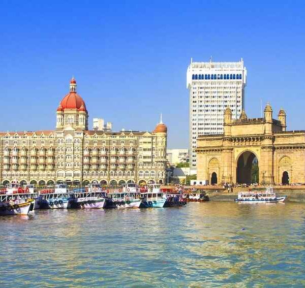 Mumbai, India’s financial capital, is a bustling metropolis known for its vibrant culture, iconic landmarks, and diverse neighborhoods.